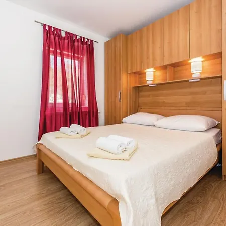 Vakantiehuis House Veronika Primošten