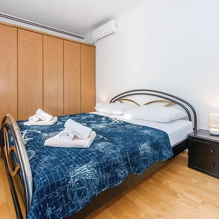 Vakantiehuis House Veronika Primošten